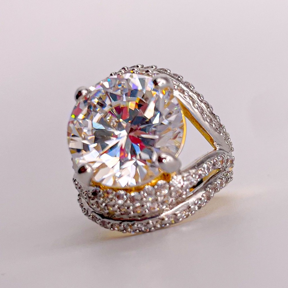 Two Toned Signed SETA prong set Solitaire Cocktail Ring with CZ Accents. Size 7